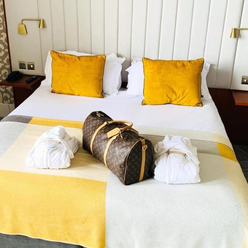 Double Room,1645009092:JPEG