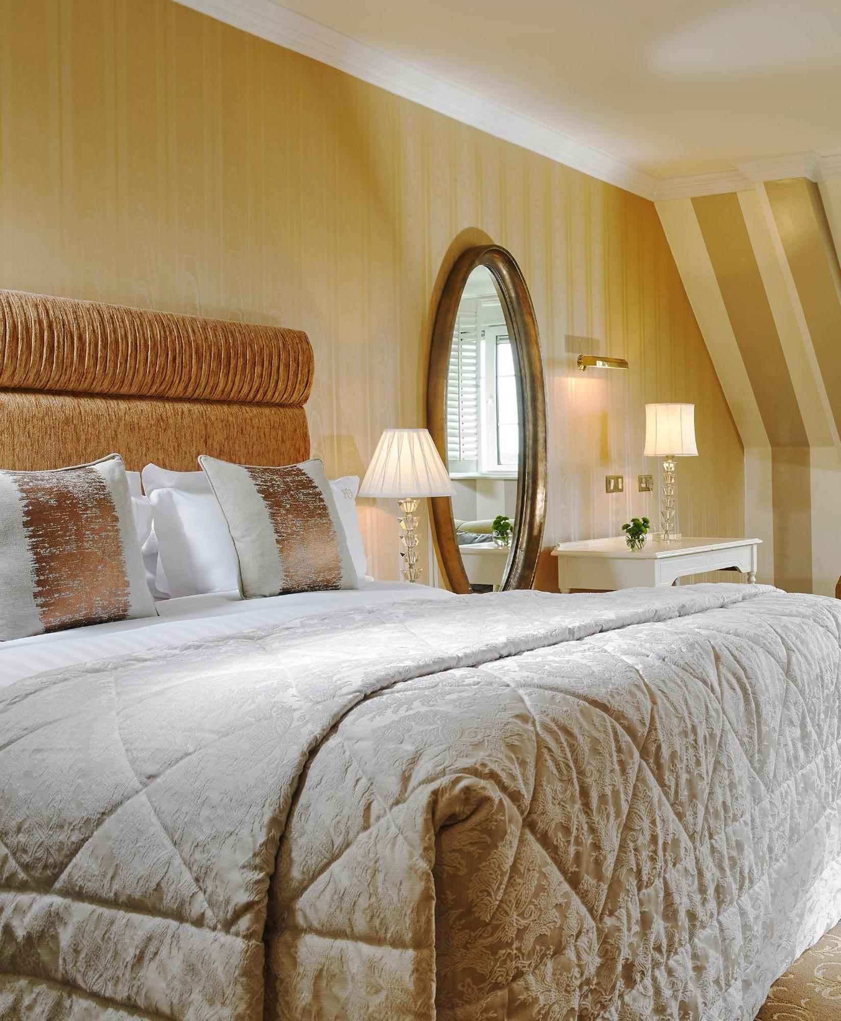 Manor King Room